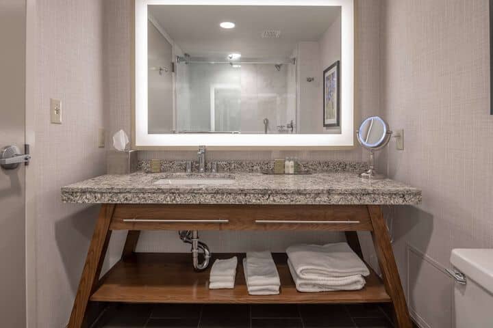 Bathroom shower